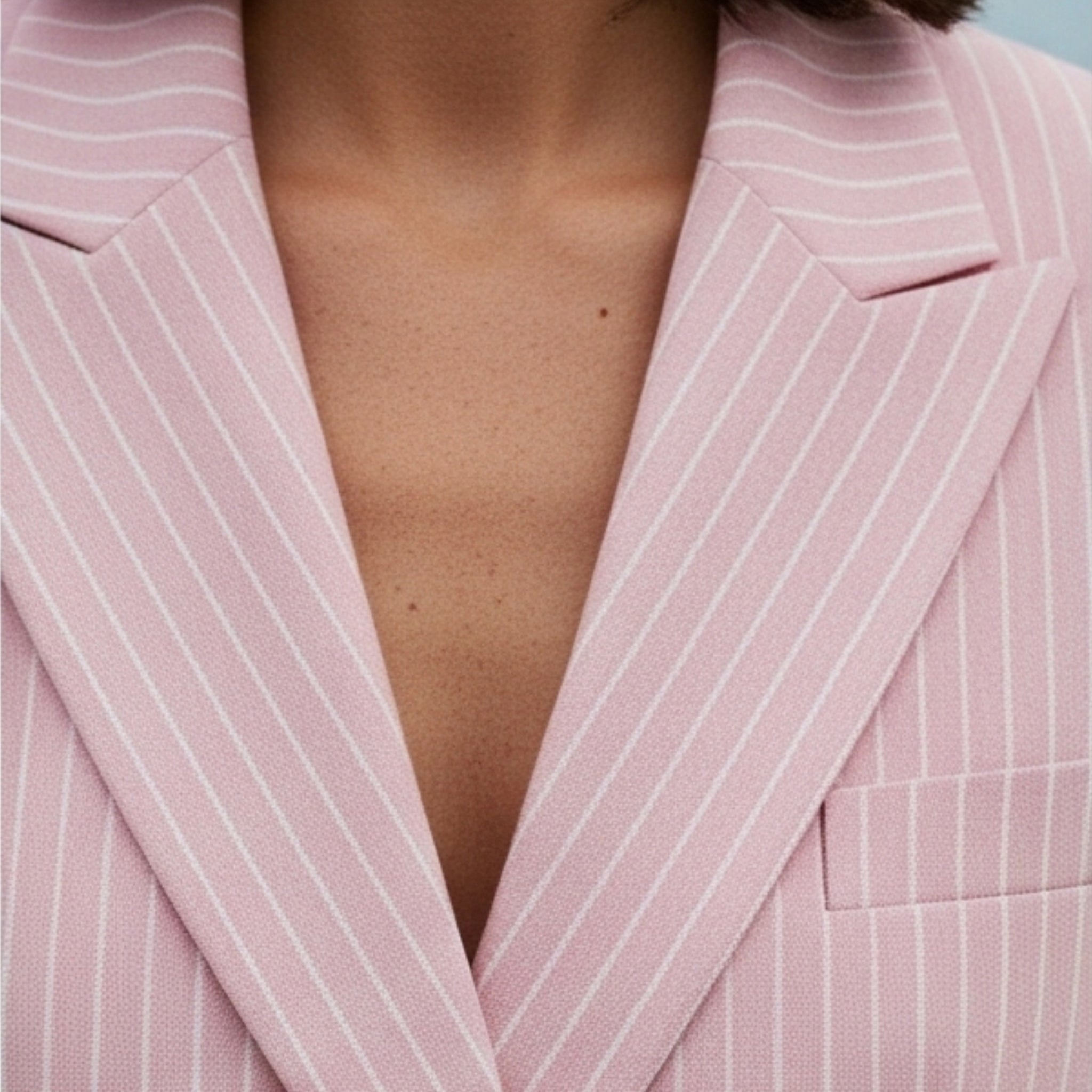 Tailory baby pink oversized suit set detailed view