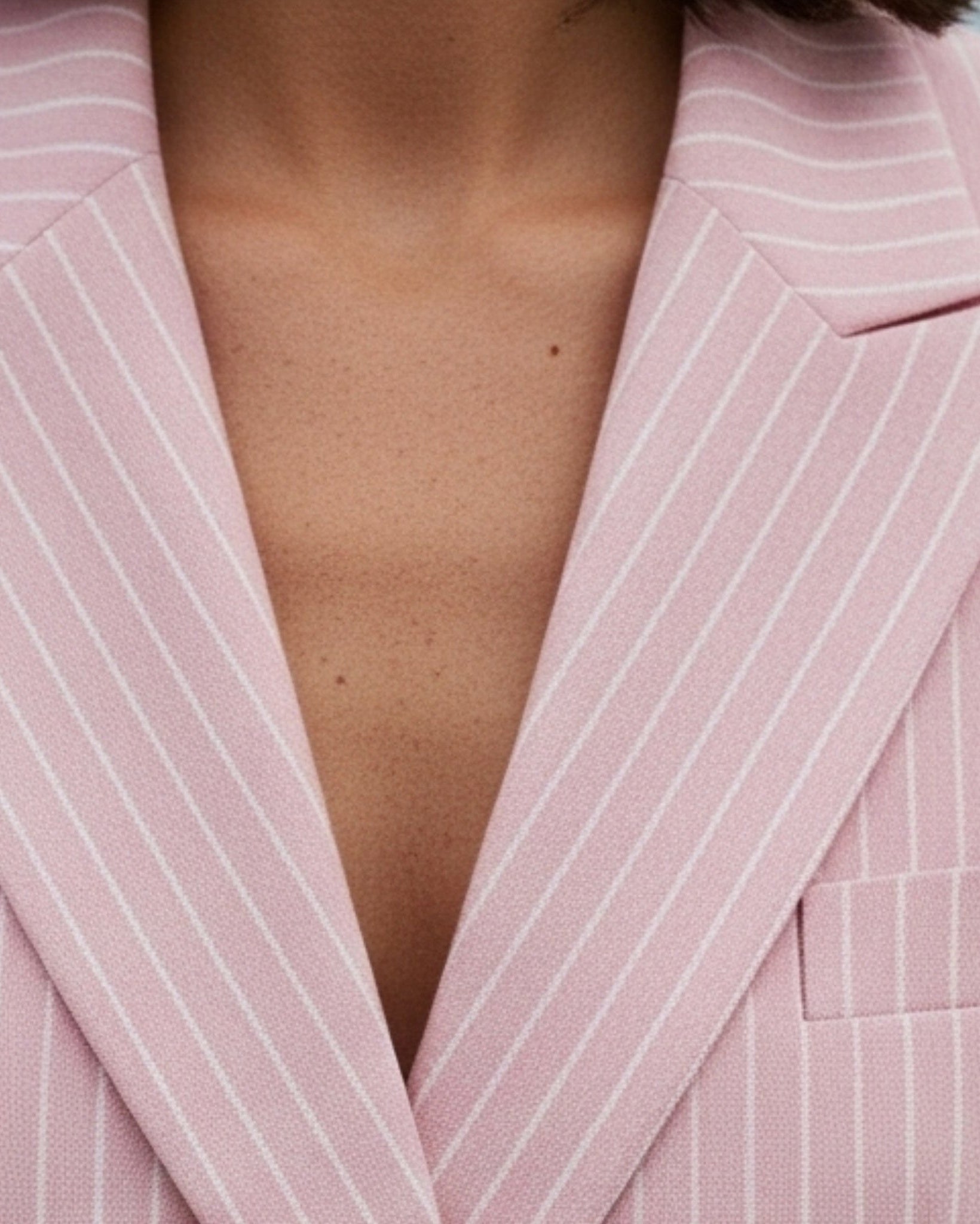Tailory baby pink oversized suit set detailed view